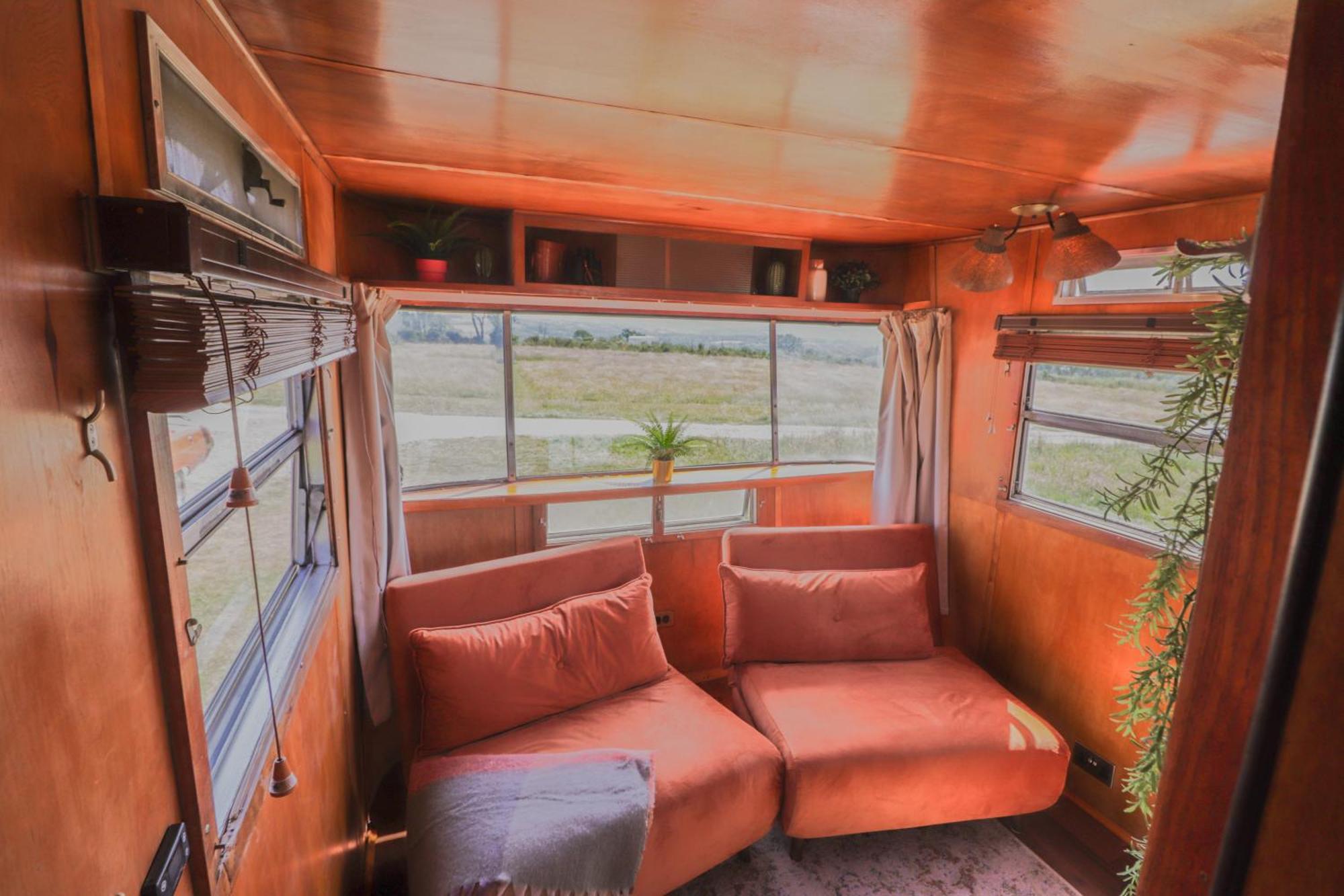 Tin Can Retreat - Vintage Trailer Motel - Retro Adventures In West Wales Newcastle Emlyn Exterior foto